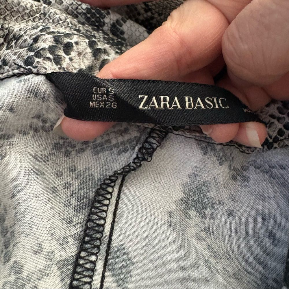 Zara Black and Gray Snake Print Long Sleeve Dress S - Picture 3 of 11